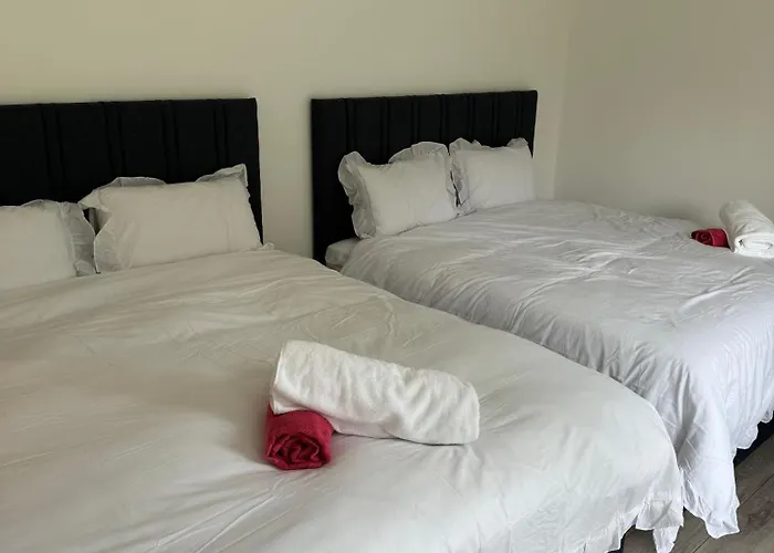 Cozy 2 Bedroom Cottage In Kirkcaldy